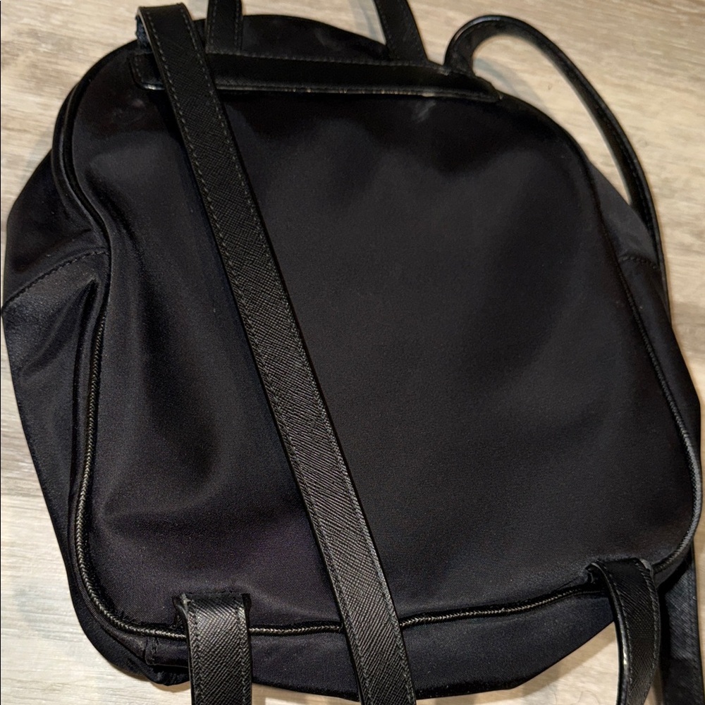 kate spade black nylon mini backpack with gold plaque and zippers - Picture 4 of 6